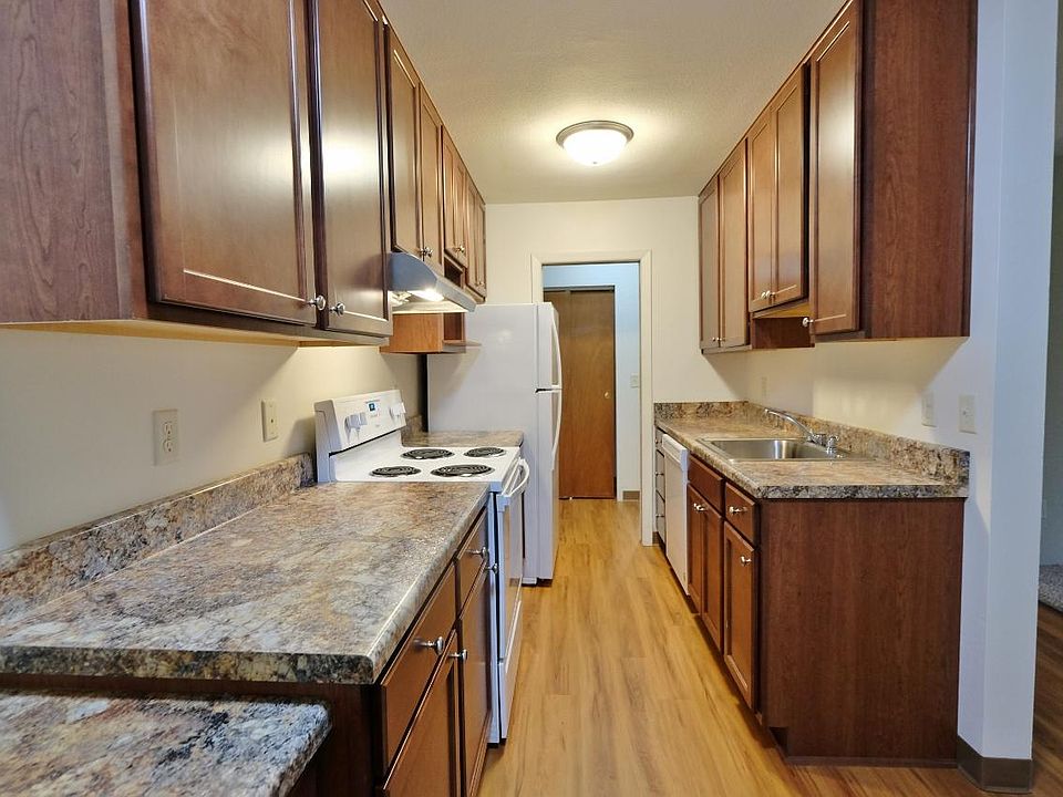 1st image of 1776 Saint Clair Ave #210