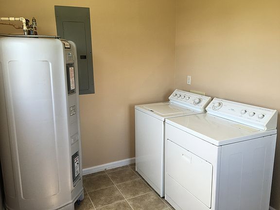 Laundry/utility room