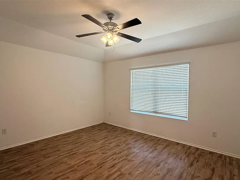 3503 Batson Dr — Photo 9