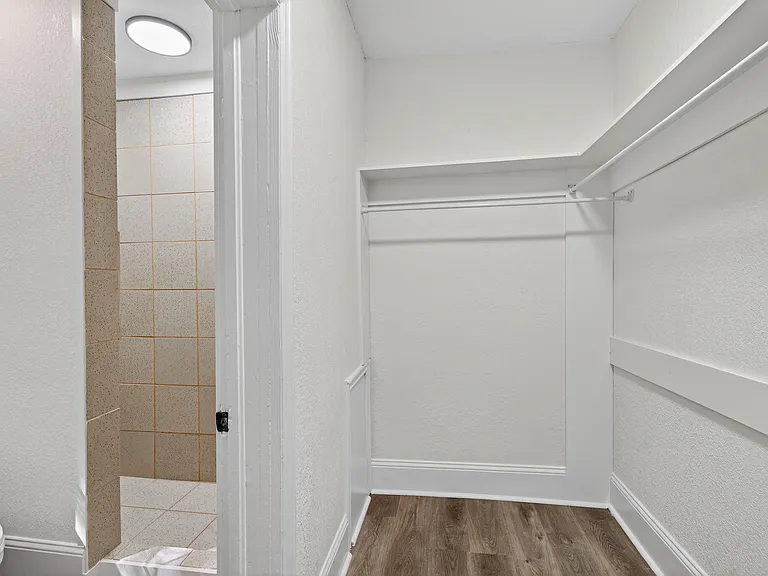 Primary bedroom Closet
