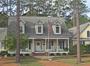 140 Forest Glen Rd, Southern Pines, NC 28387