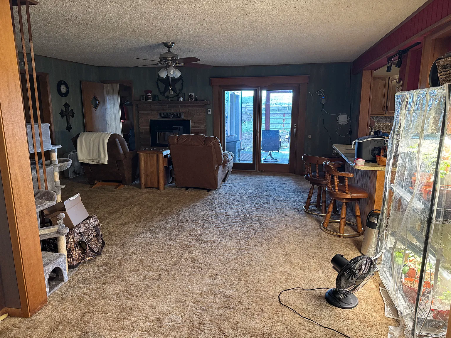 3 bed, 2331 sqft, $1,500 — Photo 3