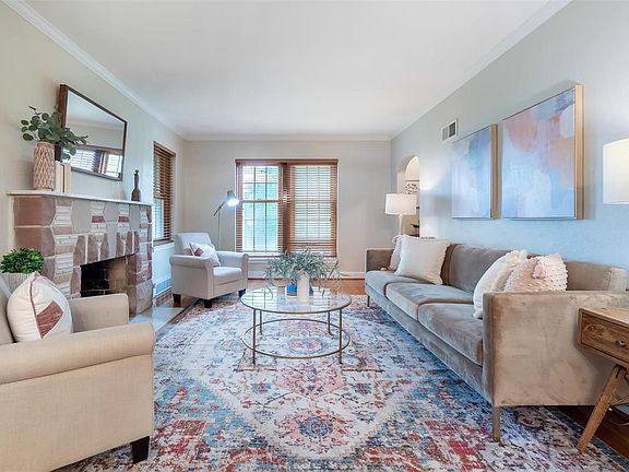 4th image of 5851 Loran Ave