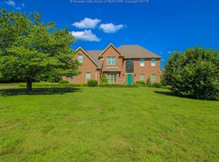 2006 Salisbury Way, Hurricane, WV 25526