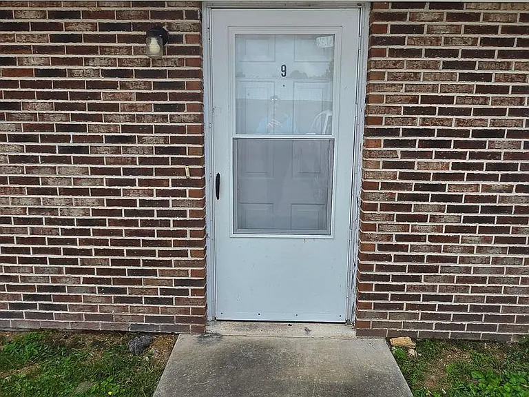 144 Orchard Rd — Photo 1