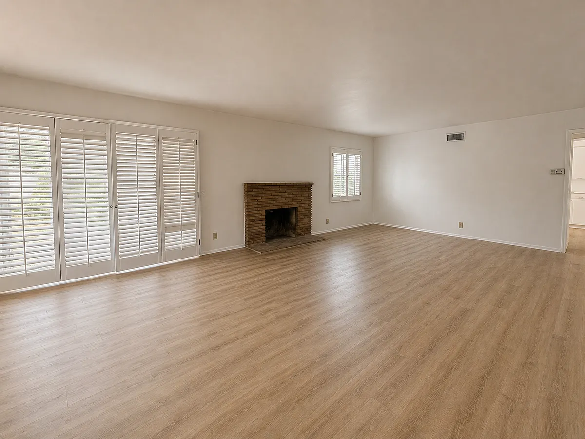 Building Photo - 1033 Encino Ave