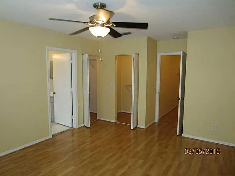 12200 SW 6th St — Photo 12