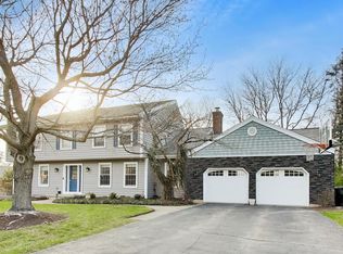 924 Glen Oak Dr, Sleepy Hollow, IL 60118