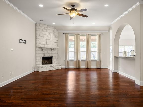 4th image of 4 Maplewood Rd