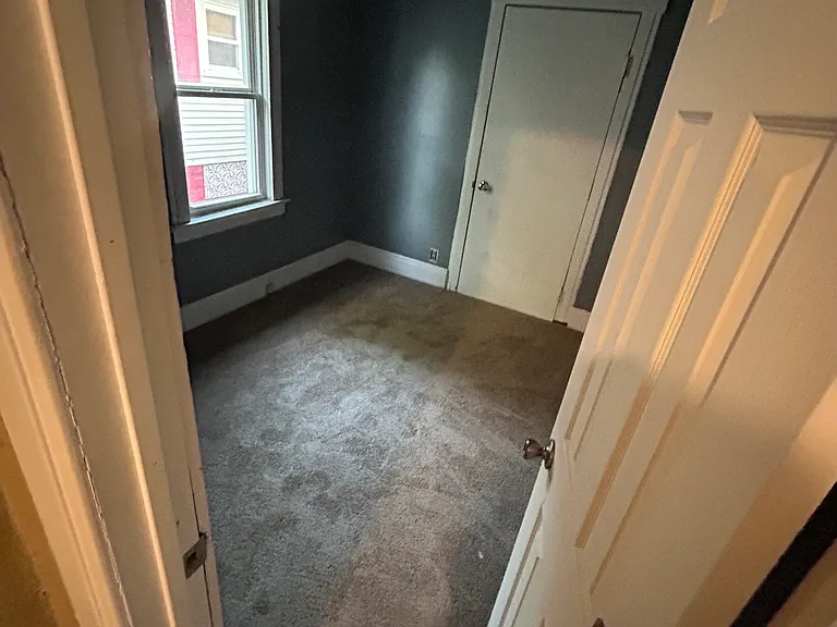 2121 Delaware Ave — Photo 2