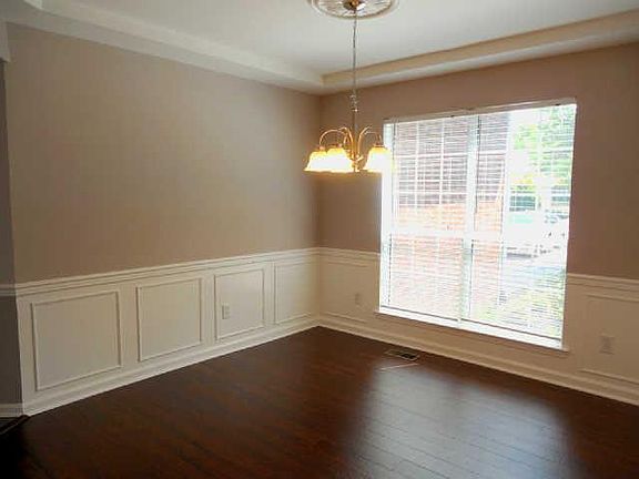 5th image of 3018 Argyle Ave