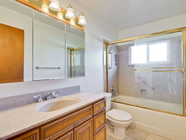 130 S Avalon Dr — Photo 45