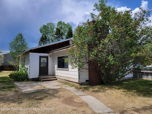 352 N Tyler Ave, Pinedale, WY 82941