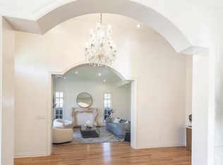 166 N Formosa Ave, Los Angeles, CA 90036