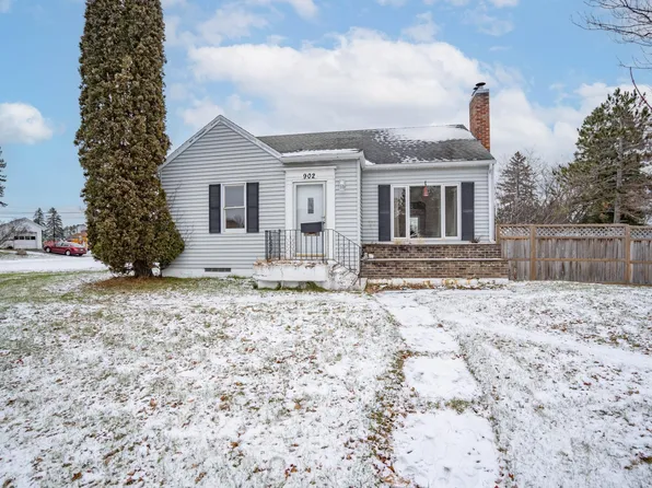 902 27th St, Cloquet, MN 55720
