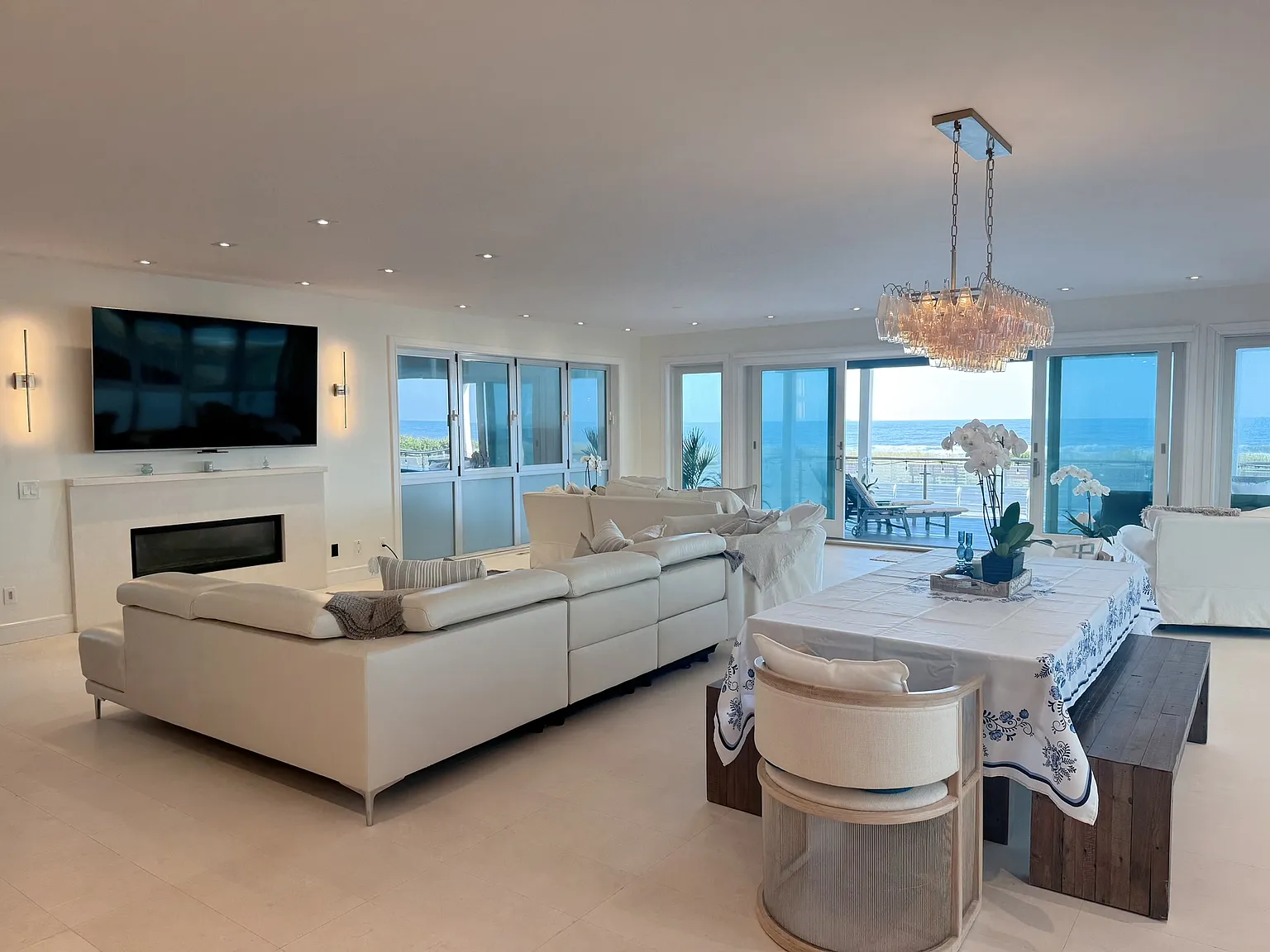 470 Oceanfront — Photo 3