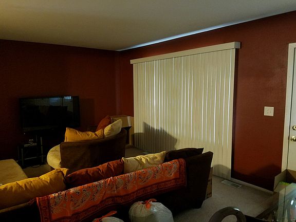 5th image of 41828 Harvard Dr