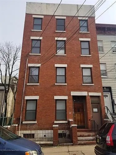 288 7th St #1 — Photo 7