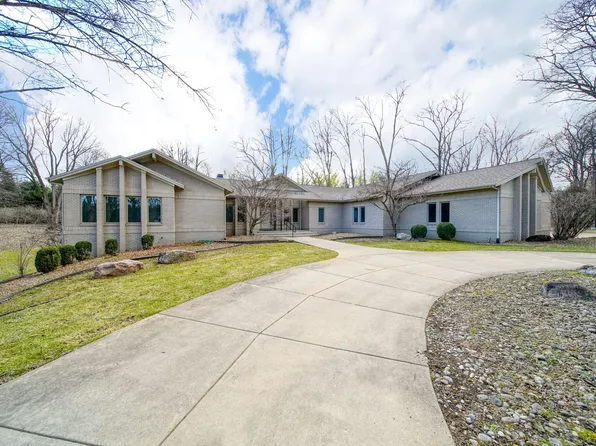 1727 Thornwood Rd, Jackson, MI 49203