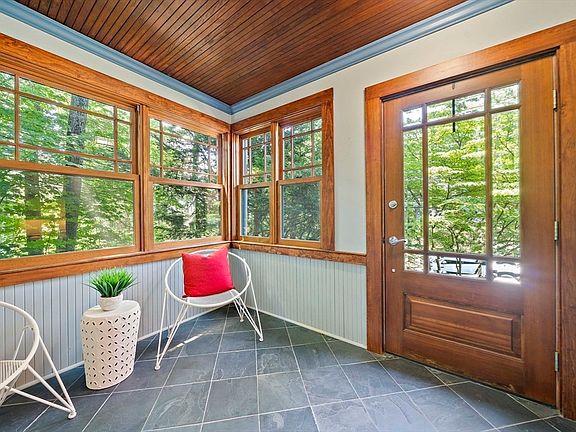 3rd image of 26 Hillside Rd