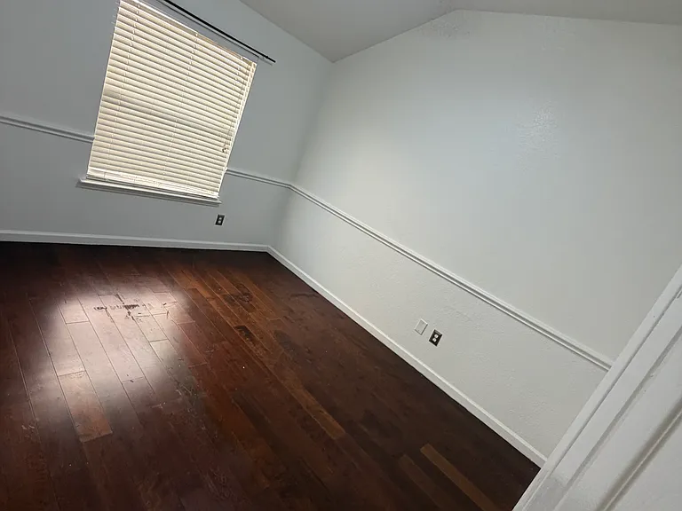 12933 Honey Locust Cir — Photo 18