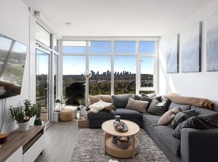 2351 Beta Ave #2209, Burnaby, BC V5C 5L7