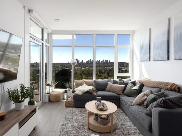 2351 Beta Ave #2209, Burnaby, BC V5C 5L7