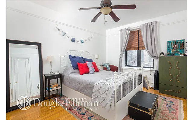 Rented by Douglas Elliman | media 7