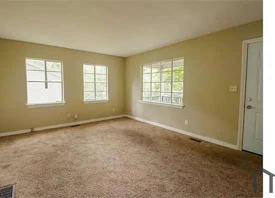 3 bed, 1072 sqft, $850 — Photo 4