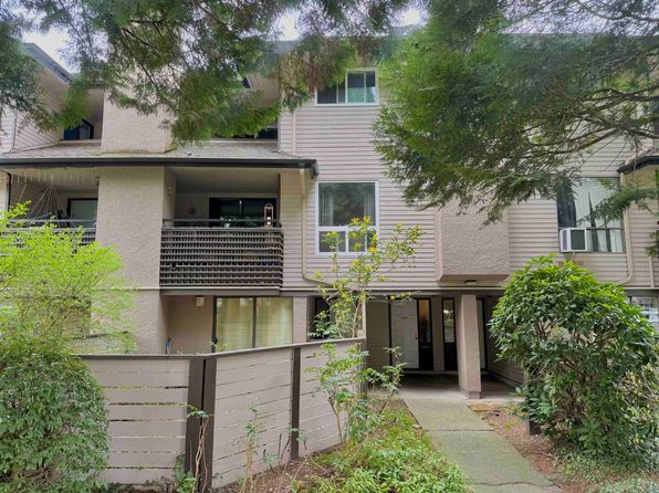 10589 Holly Park Ln, Surrey, BC V3R 6X8