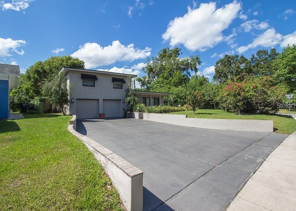 1st image of 613 Lake Como Cir