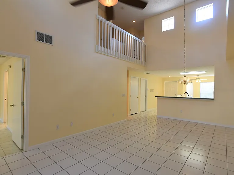 2203 Cypress Knee Loop — Photo 8