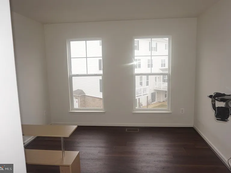 42281 Canary Grass Sq — Photo 19