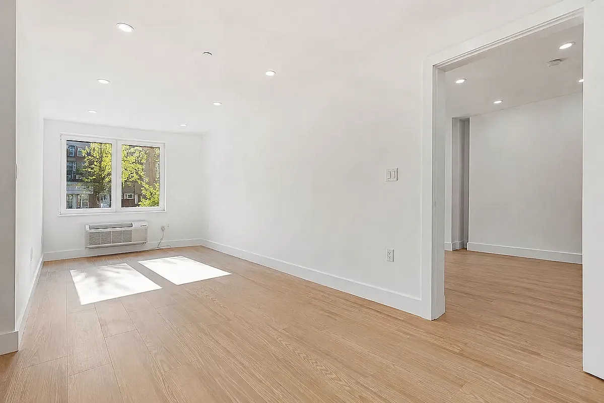 175 Rochester Avenue — Photo 1