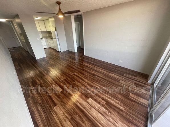 1735 Young St APT I