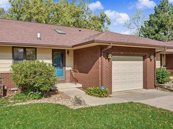1512 Pinnacle Pl, Waterloo, IA 50701
