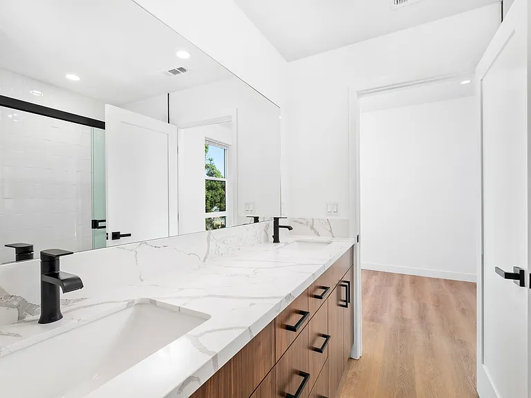 5247 Rincon St — Photo 15