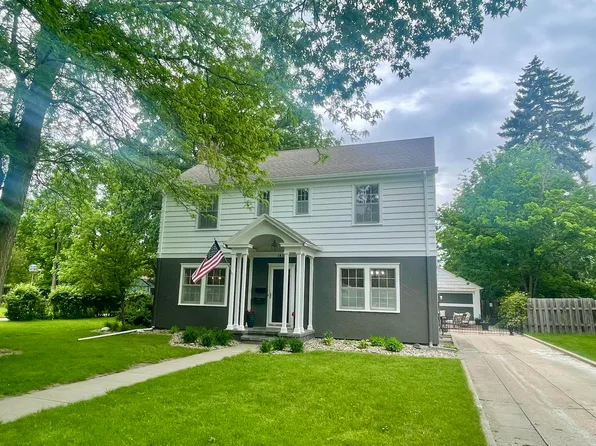 1415 N Lincoln St, Aberdeen, SD 57401