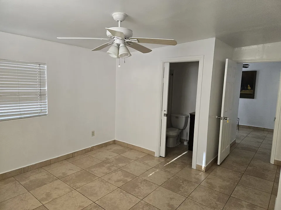 1736 NE 48th Ct