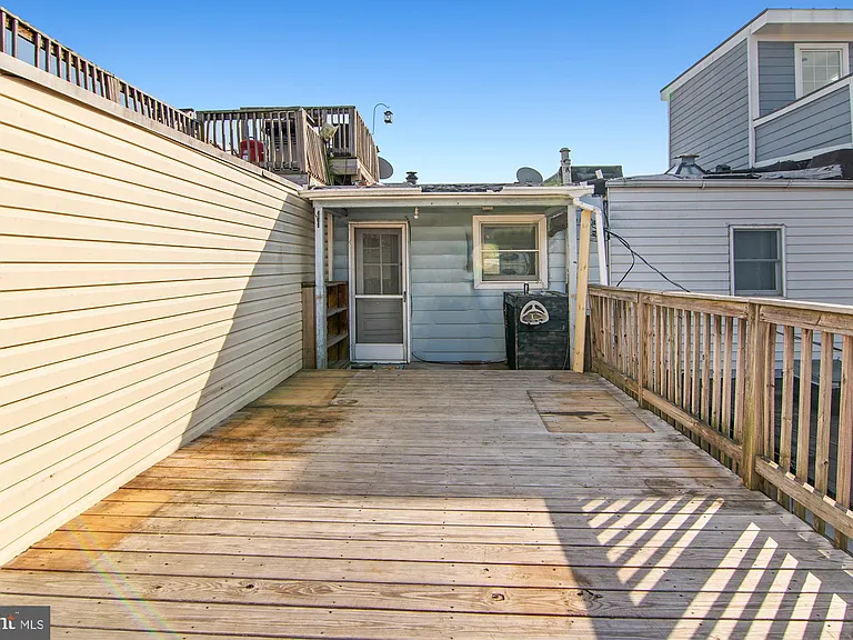 808 E Fort Ave — Photo 27