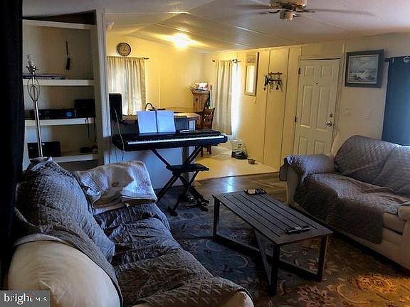 4th image of 33444 Lindsay Way #52431