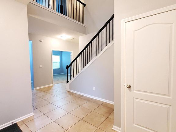 2nd image of 502 Deercroft Ln