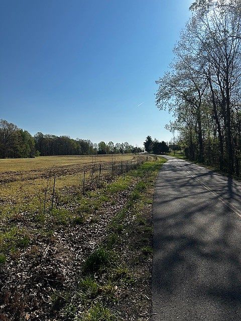 2nd image of 473 Hickory Corner Rd
