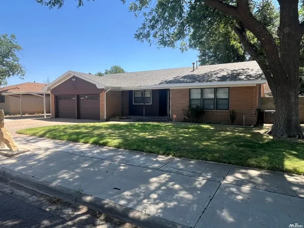 1017 E Albertson Dr, Hobbs, NM 88240