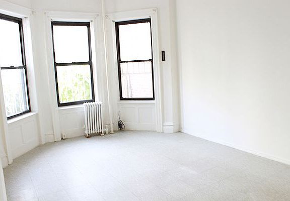 3rd image of 1671 E 12th St #1