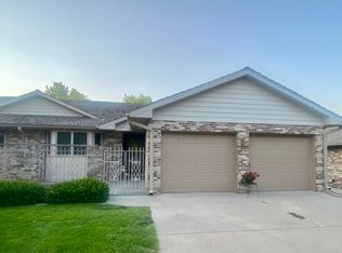 5109 Parklane Dr, Kearney, NE 68847