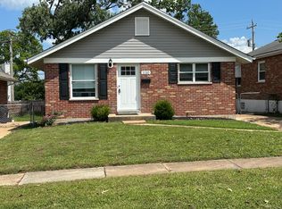 1130 Pembroke Dr, Saint Louis, MO