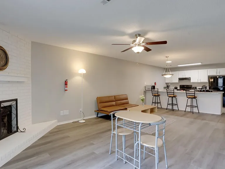 3484 W Harvard St #3484 — Photo 3