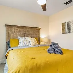 2212 Mindanao Dr — Photo 23