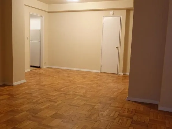 225 E 46th St APT 2C, New York, NY 10017